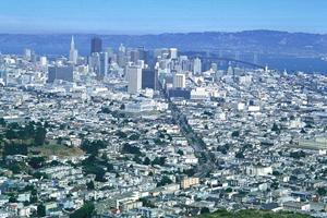 年間千棟以上の施工実績は信頼の証です